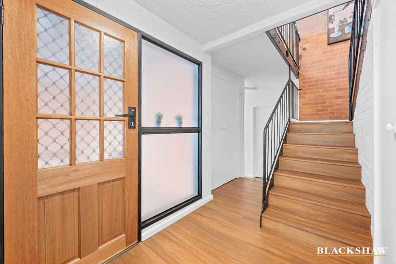 4/8 Longerenong Street Farrer