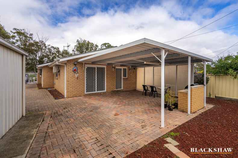 4 Kerkeri Close Isabella Plains