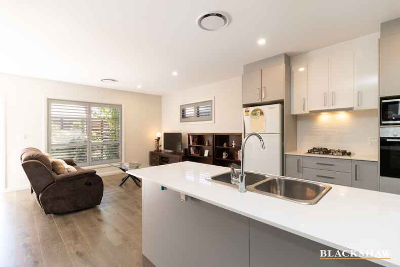 6/50 Ellendon Street Bungendore