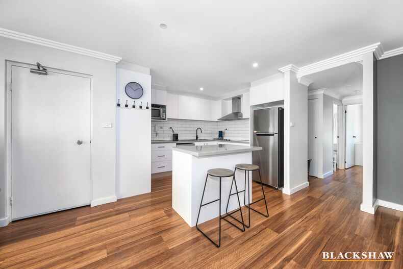 49/53 McMillan Crescent Griffith