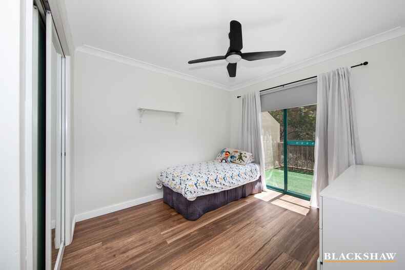 49/53 McMillan Crescent Griffith