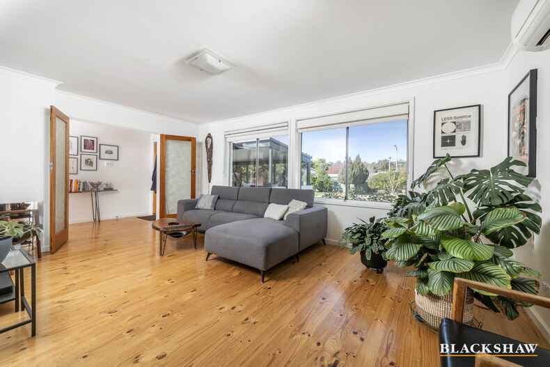 62a Blackman Crescent  Macquarie