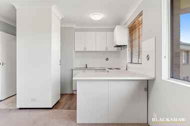 53C/58 Wattle Street Lyneham
