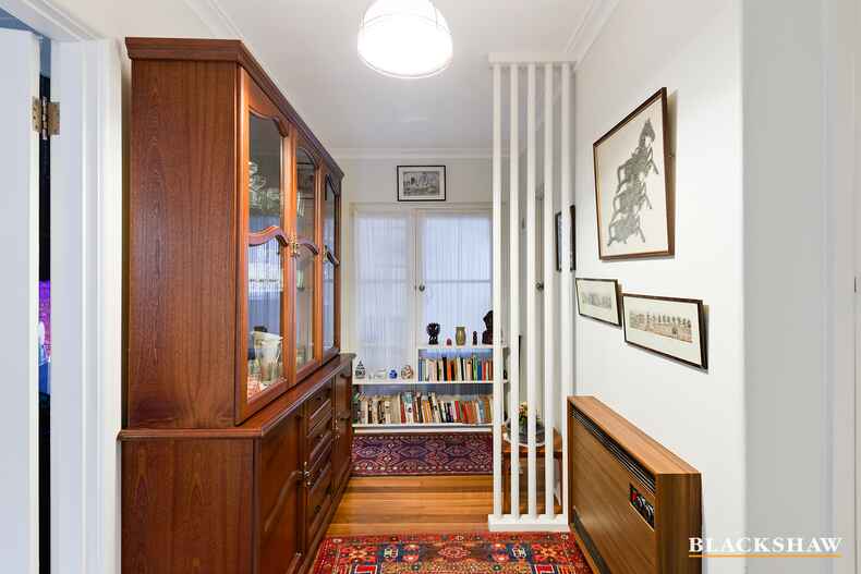 120 Schlich Street Yarralumla