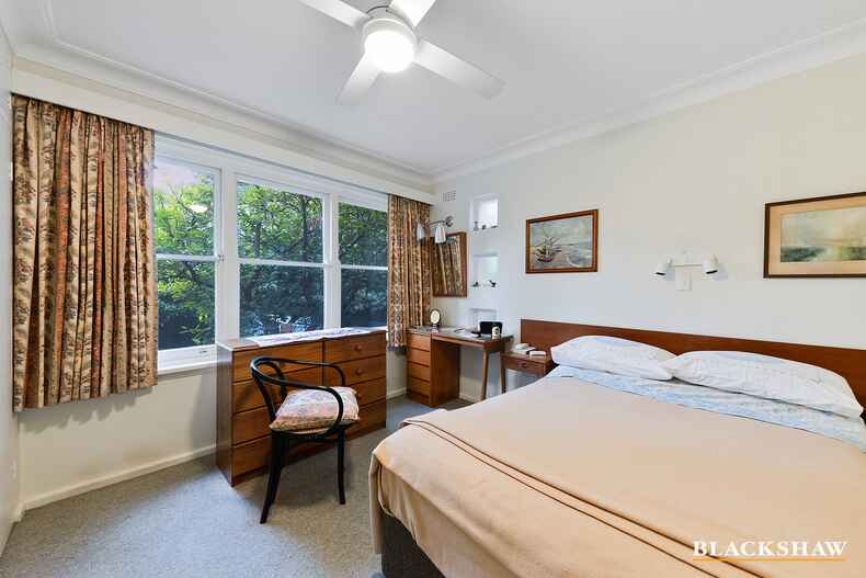 120 Schlich Street Yarralumla