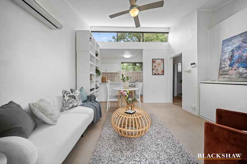 23/145 Carruthers Street Curtin