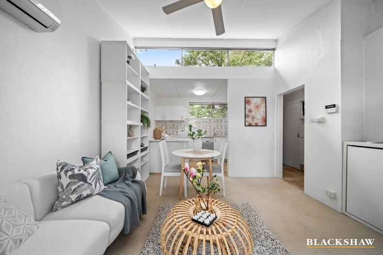 23/145 Carruthers Street Curtin