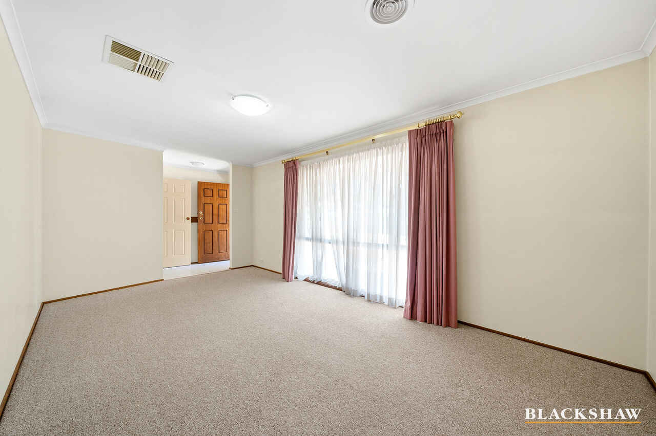 7 Schuler Place Mckellar