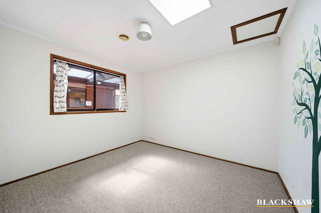 7 Schuler Place Mckellar