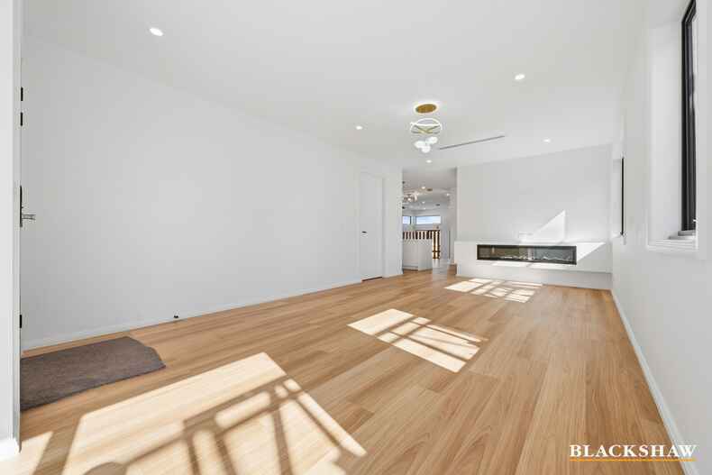 12 Kallir Street Denman Prospect