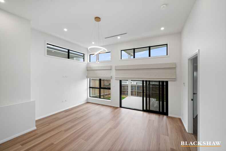 12 Kallir Street Denman Prospect