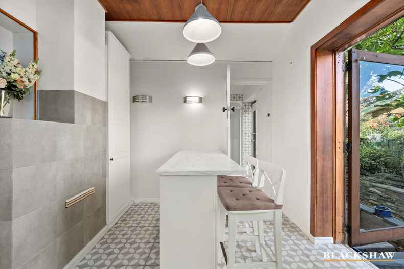 71  Euree Street Reid