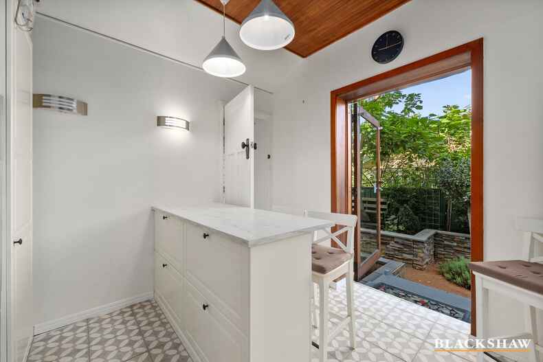 71  Euree Street Reid