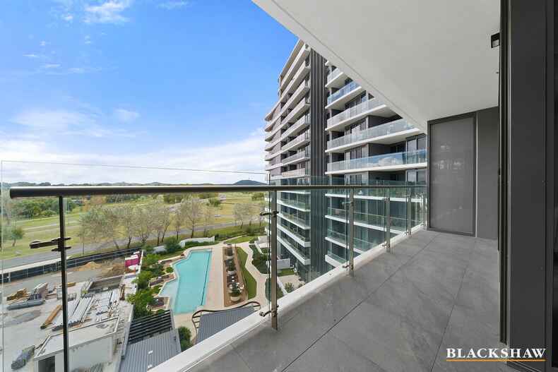 161/15 Irving Street Phillip