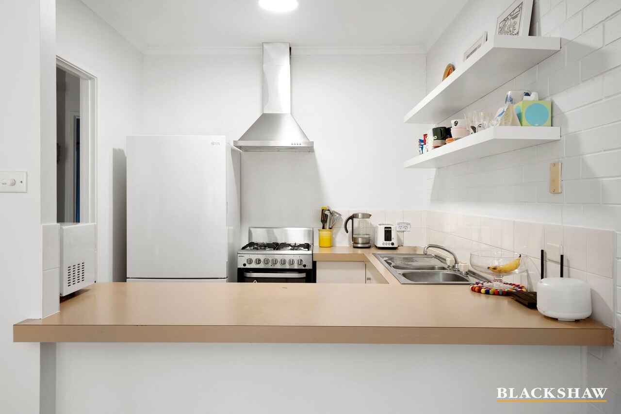 93/9 Murdoch Street Lyneham