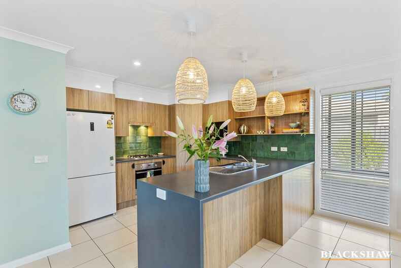 42 Courtenay Crescent Long Beach