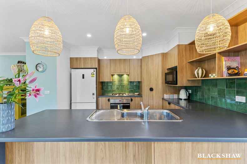 42 Courtenay Crescent Long Beach