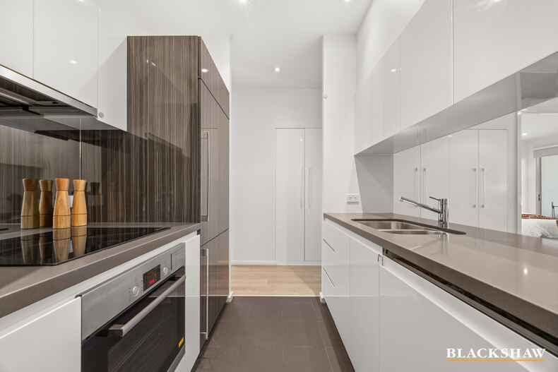 30/16 New South Wales Crescent Forrest