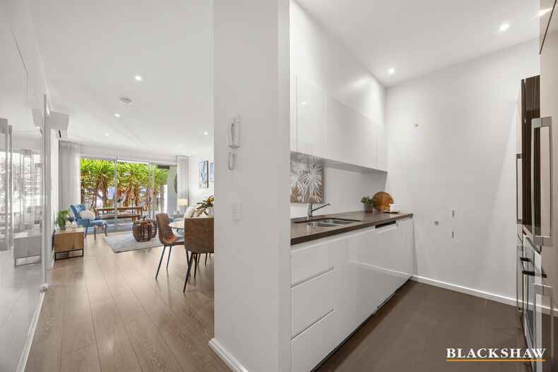 30/16 New South Wales Crescent Forrest