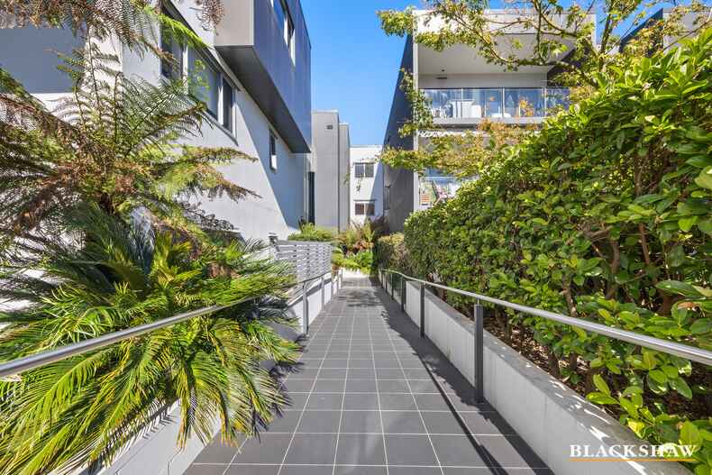 30/16 New South Wales Crescent Forrest