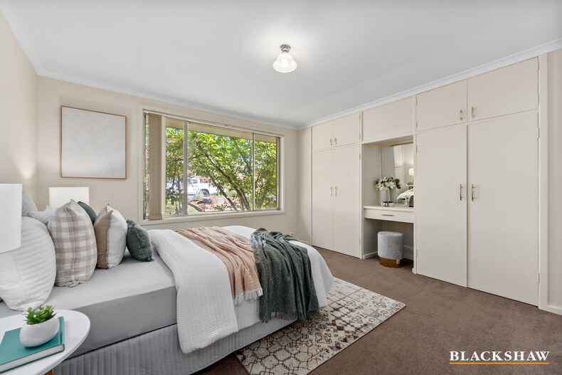 18 Castlereagh Crescent Macquarie