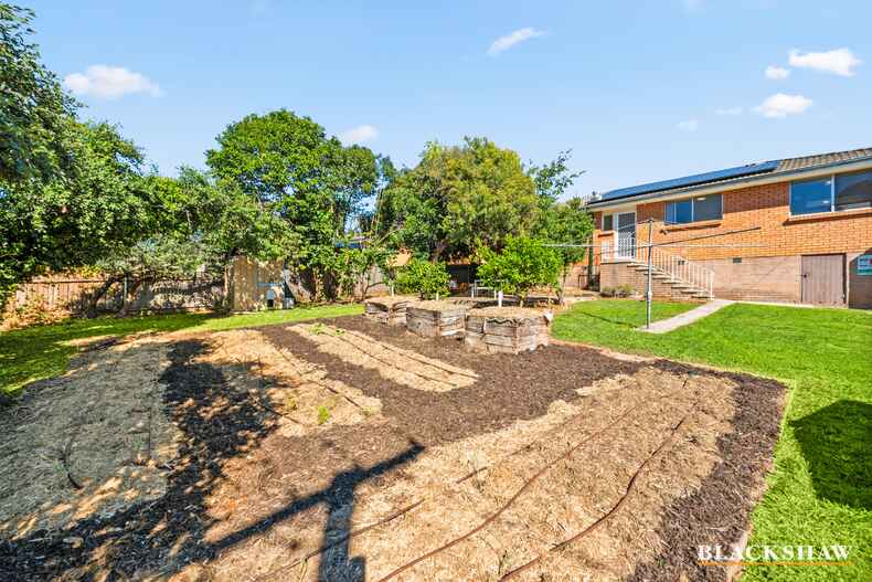 18 Castlereagh Crescent Macquarie