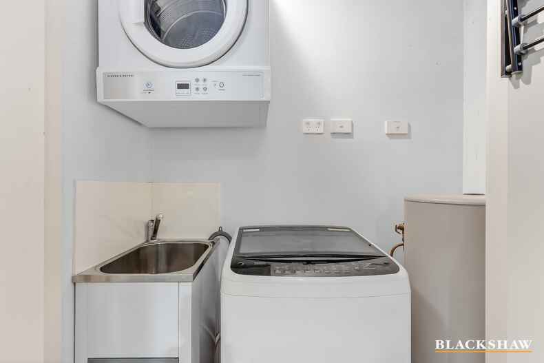 65/142 Anketell Street Greenway