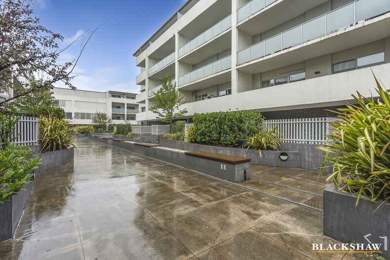 65/142 Anketell Street Greenway