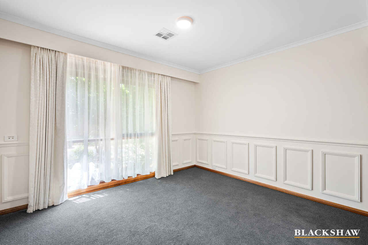 35 Postle Circuit Holt