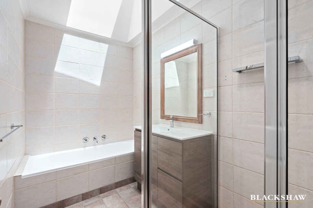 35 Postle Circuit Holt