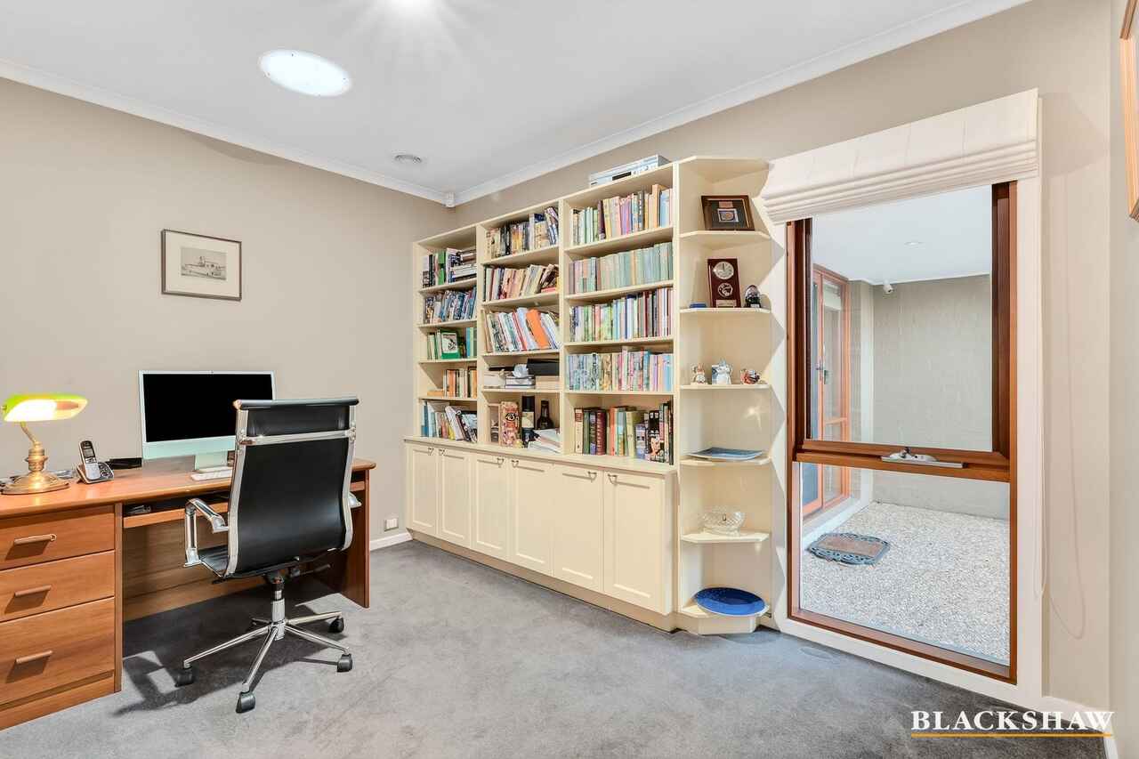 81 Halloran Drive Jerrabomberra