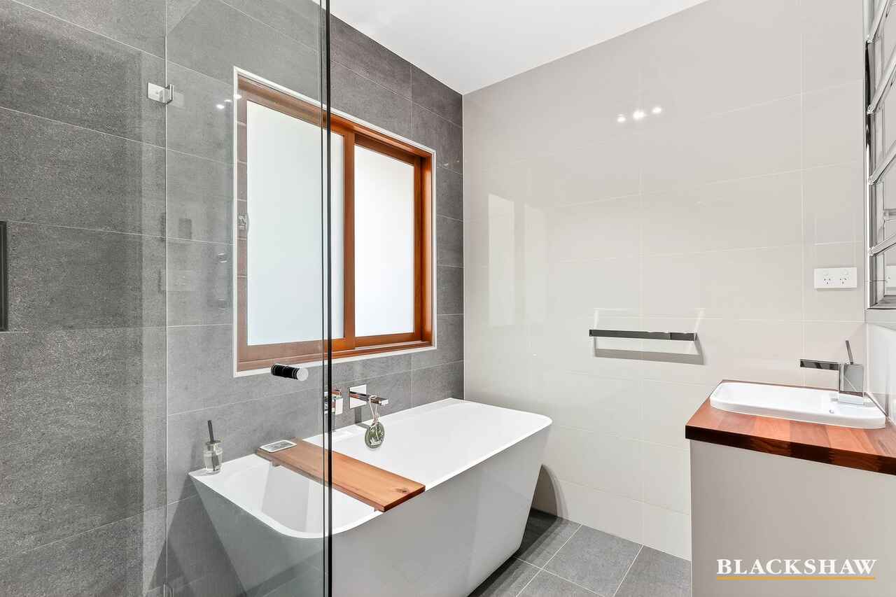 81 Halloran Drive Jerrabomberra