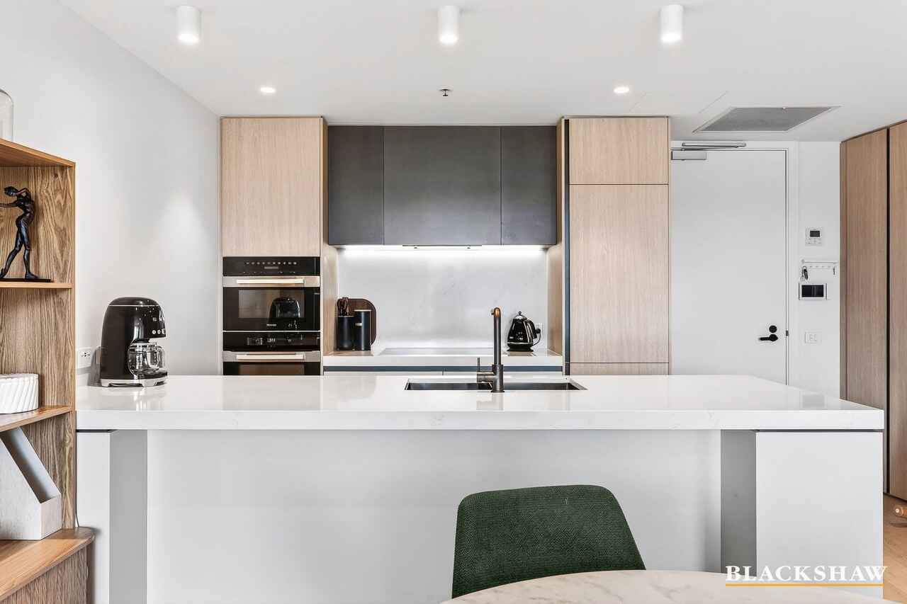 102/45 Honeysett View Kingston