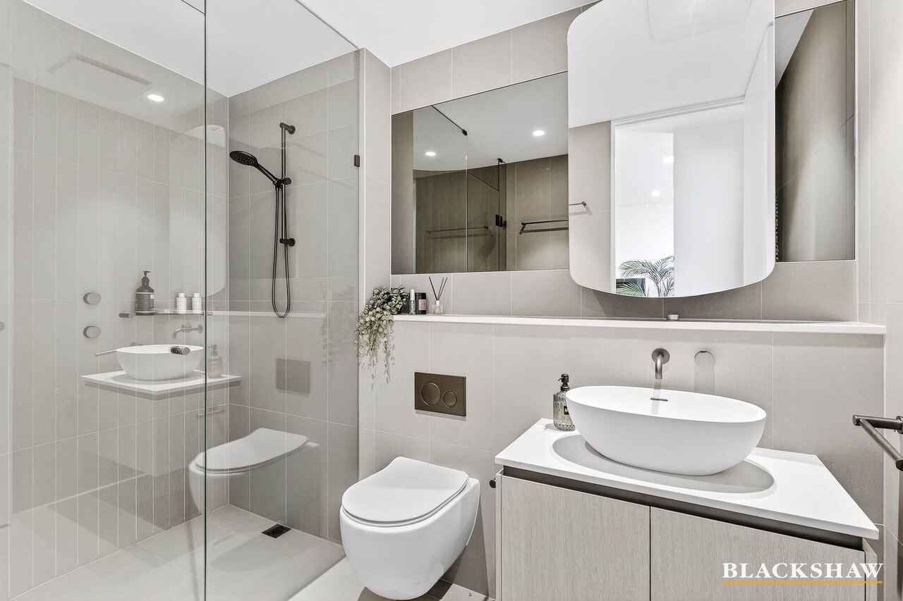 102/45 Honeysett View Kingston