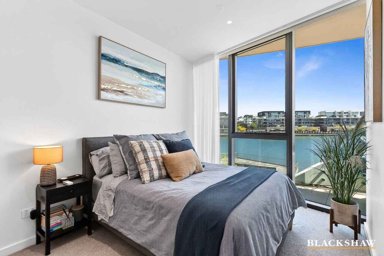 102/45 Honeysett View Kingston
