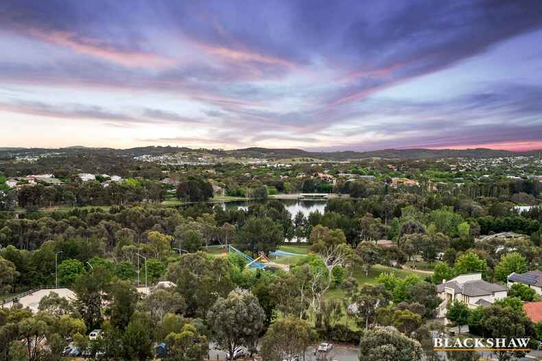 294/1 Anthony Rolfe Avenue Gungahlin