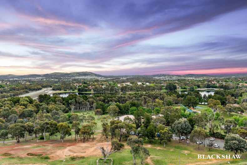 294/1 Anthony Rolfe Avenue Gungahlin