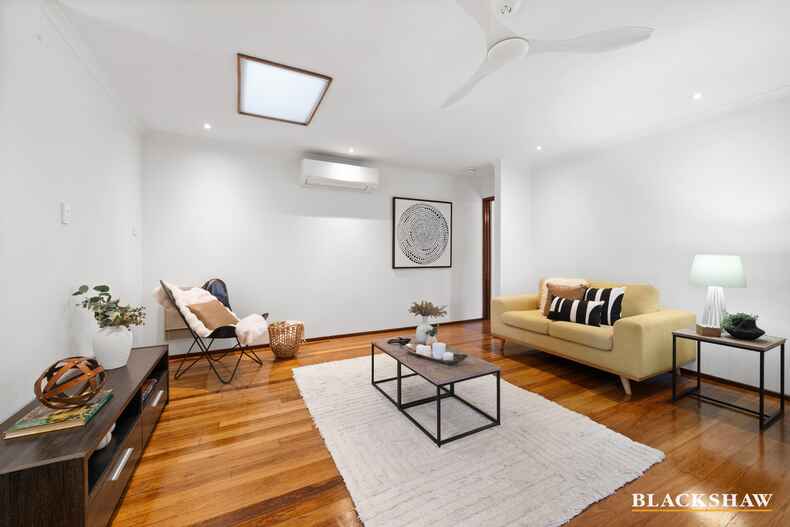 11 Le Souef Crescent  Florey