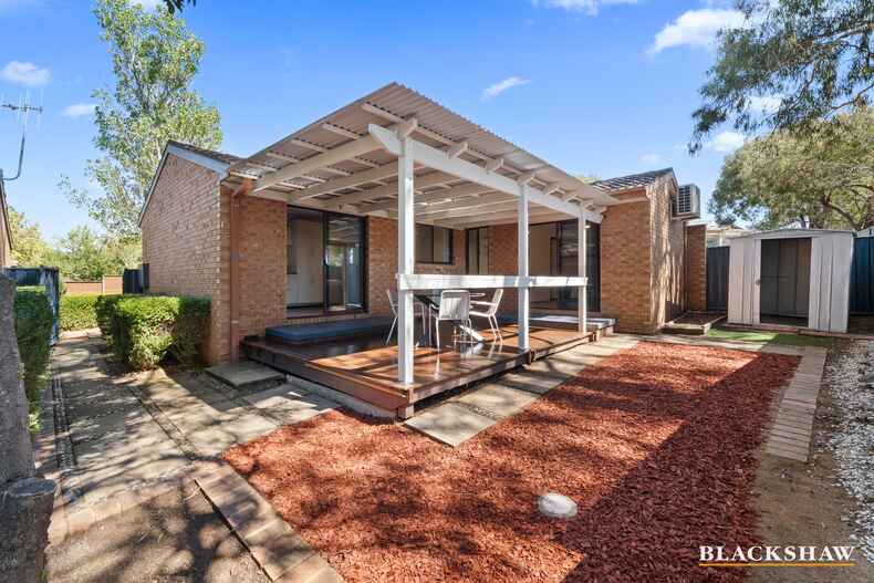 11 Le Souef Crescent  Florey