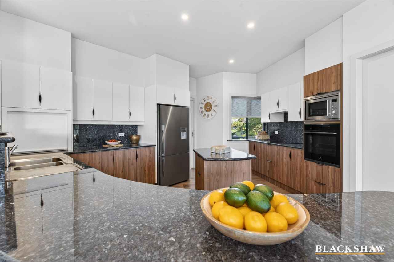 3/2A Pacific Street Batemans Bay