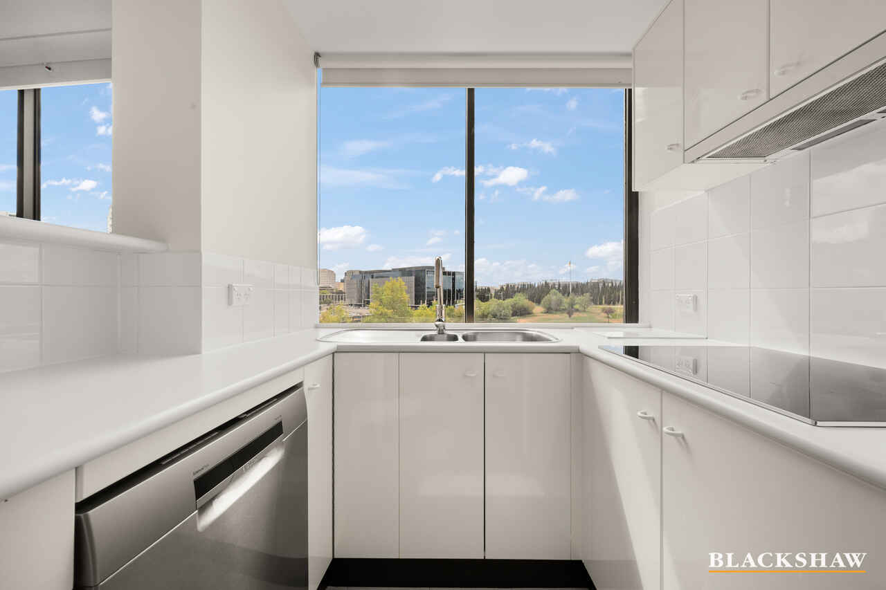 704/2 Marcus Clarke Street City