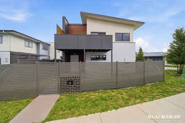 3 Zealie Bend Googong