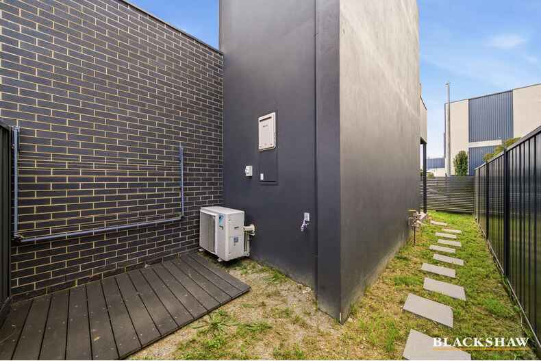 3 Zealie Bend Googong