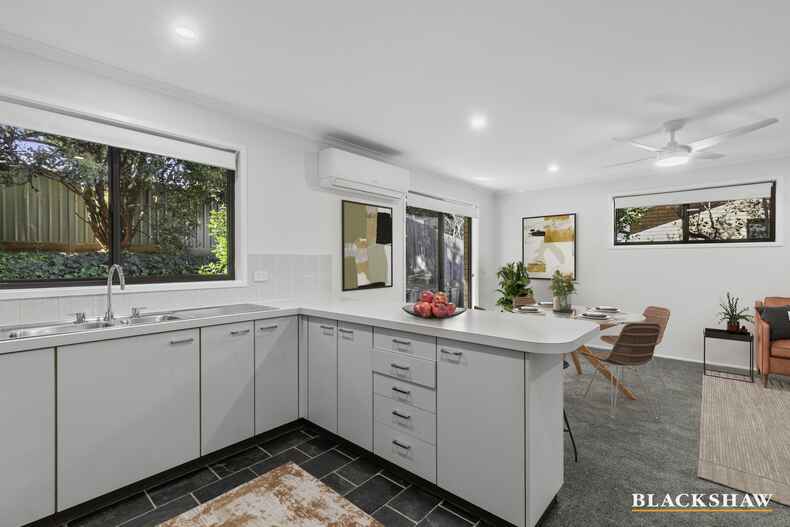47 Summerville Crescent Florey 47 Summerville Crescent Florey