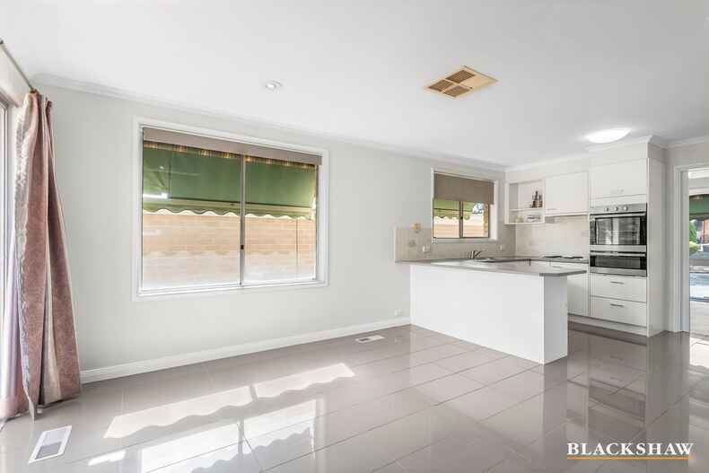 2 Dyer Place Wanniassa