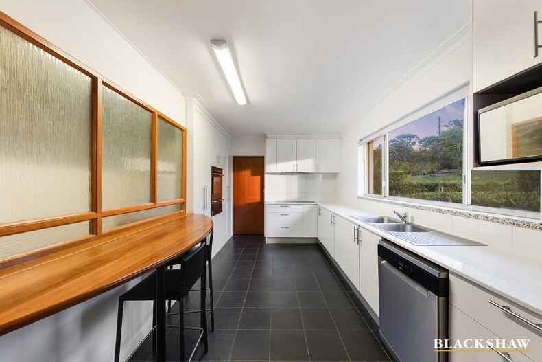 3 Stonehaven Crescent Red Hill