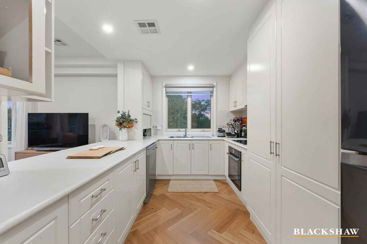 10/37 Dominion Circuit Forrest