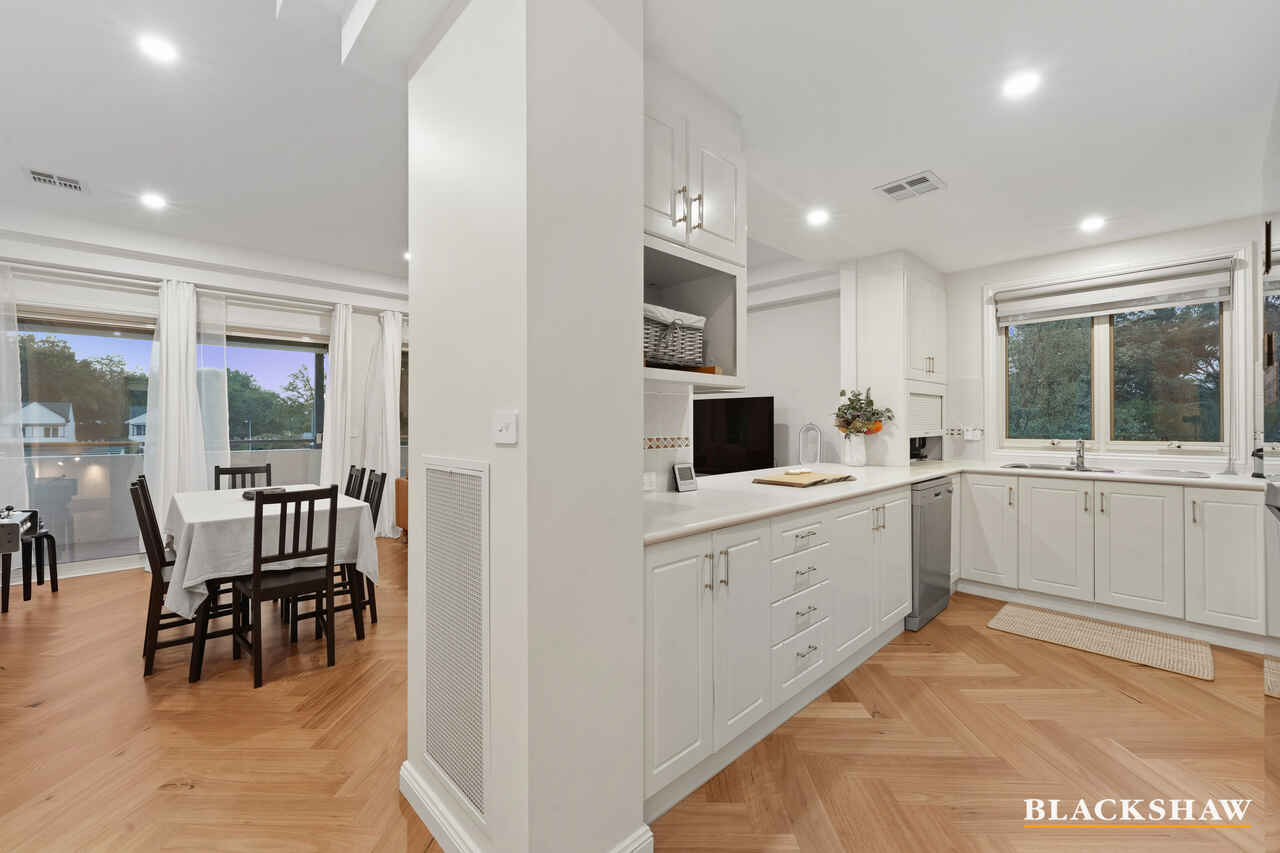 10/37 Dominion Circuit Forrest