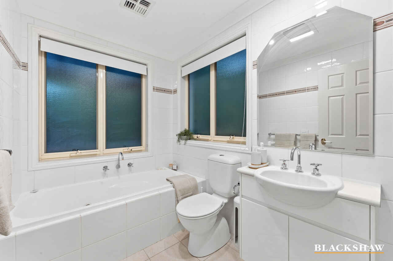 10/37 Dominion Circuit Forrest