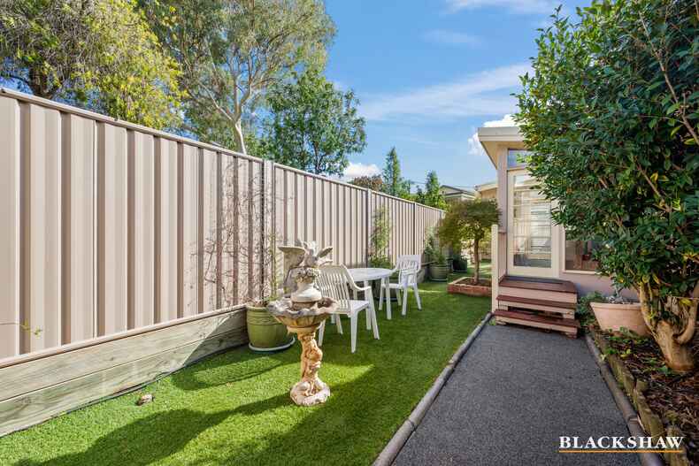 8 Parry Place Farrer